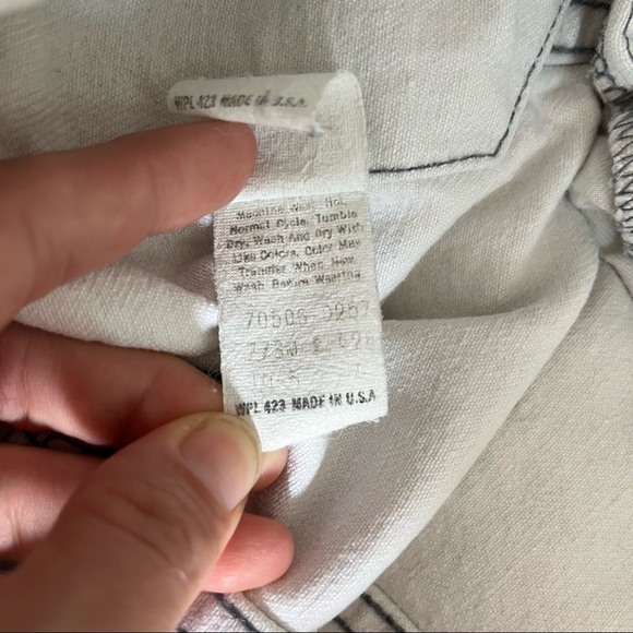 VINTAGE 80s 90s Levis white denim trucker jacket trendy street wear 42 R - Picture 11 of 11